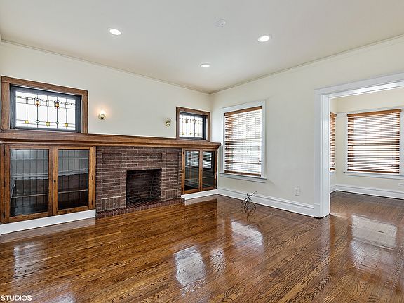 2nd image of 6456 N Magnolia Ave #1