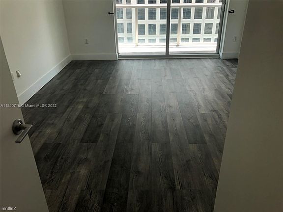 5th image of 500 Brickell Ave #2304