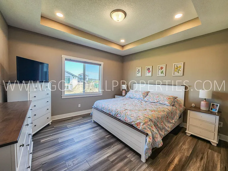 285 NW Morgan Ct — Photo 19
