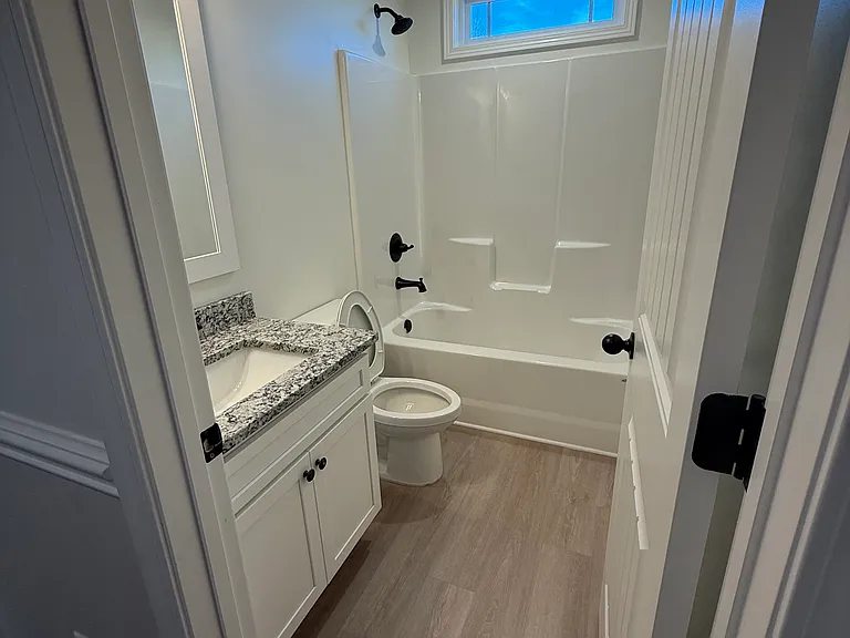 2213 Davenport Ct — Photo 9