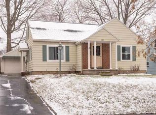 483 Falstaff Rd, Rochester, NY 14609