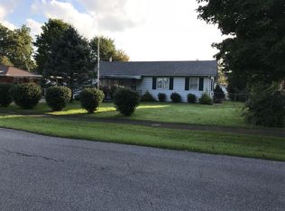 548 S Deepwood Dr, Radcliff, KY