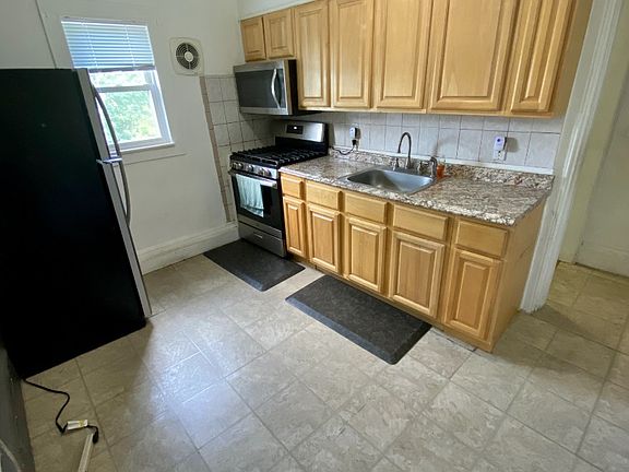 2nd image of 11 Ashford Ave #2H