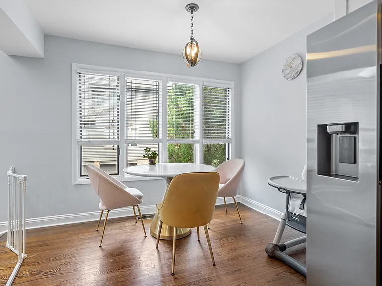 22 Pamrapo Ct W — Photo 13