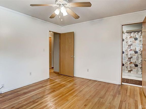 5th image of 37 Paula Dr