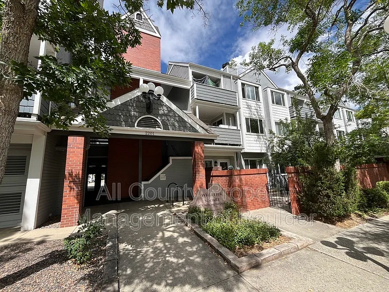1 bed, 1.0 bath, 611 sqft, $1,600 — Photo 2