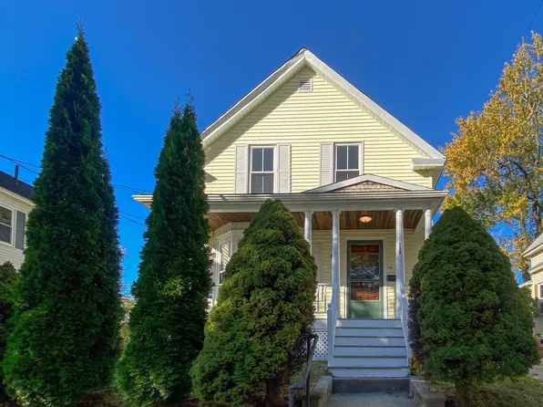 136 Grandview Ave, Worcester, MA 01603