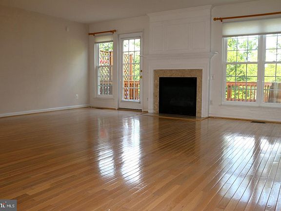 5th image of 11535 Bertram St