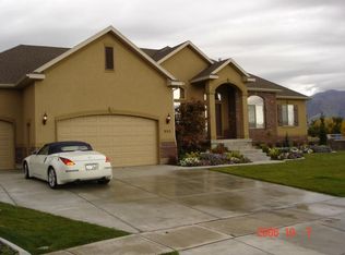 993 S Suncrest Cir, Kaysville, UT 84037