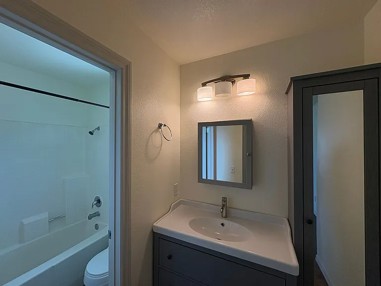 2104 N Mammoth Pl — Photo 22