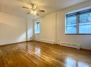 114 Diamond St APT 1R, Brooklyn, NY 11222