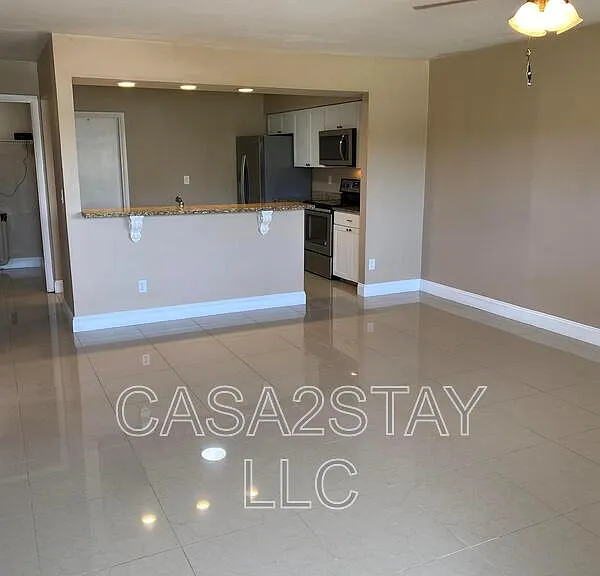 321 Gordon Ave S #321 — Photo 1