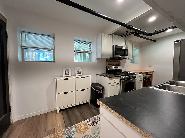 6354 N Paulina St #BASEMENT — Photo 22