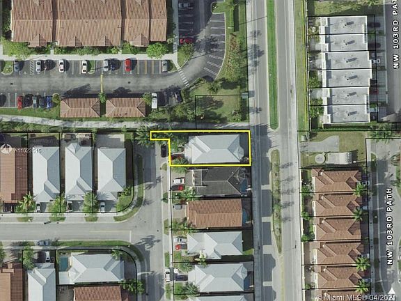 4th image of 7079 NW 104th Ct