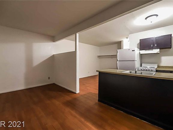 3rd image of 136 Judy Ln APT 9