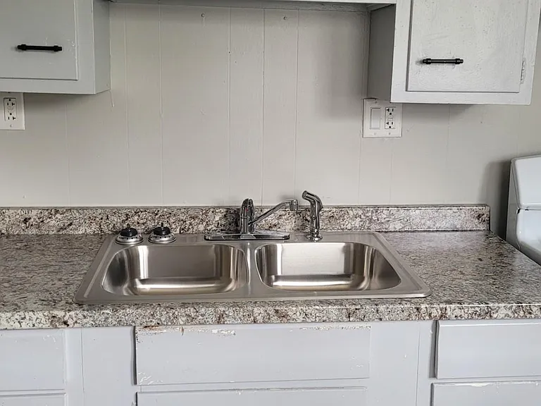 3828 Torrance Dr — Photo 16