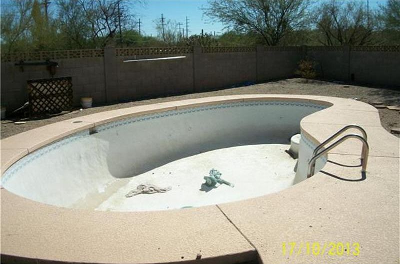 2nd image of 2920 W Avenida Cresta