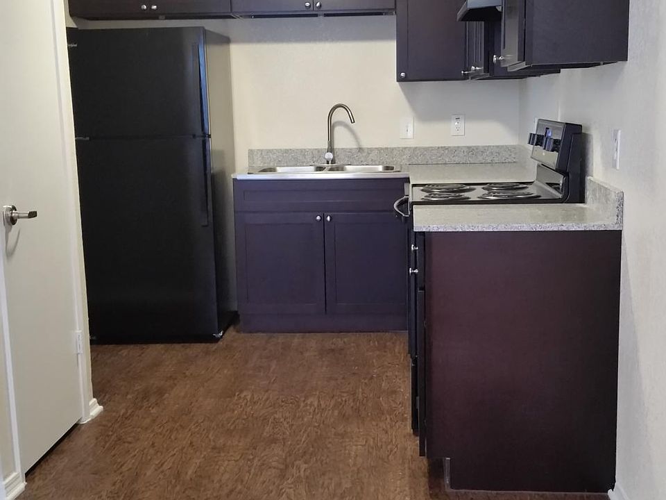 1st image of 7800 Irish Dr