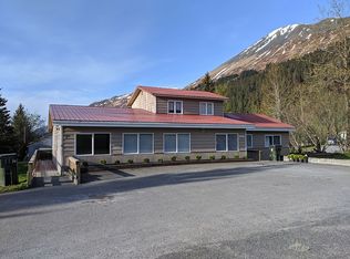 201 Bear Dr, Seward, AK 99664