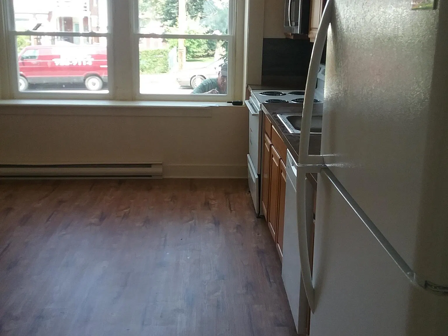 2 bed, 1000 sqft, $1,250 — Photo 2