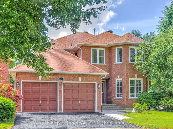 2511 Linwood St, Pickering, ON L1X 2S4