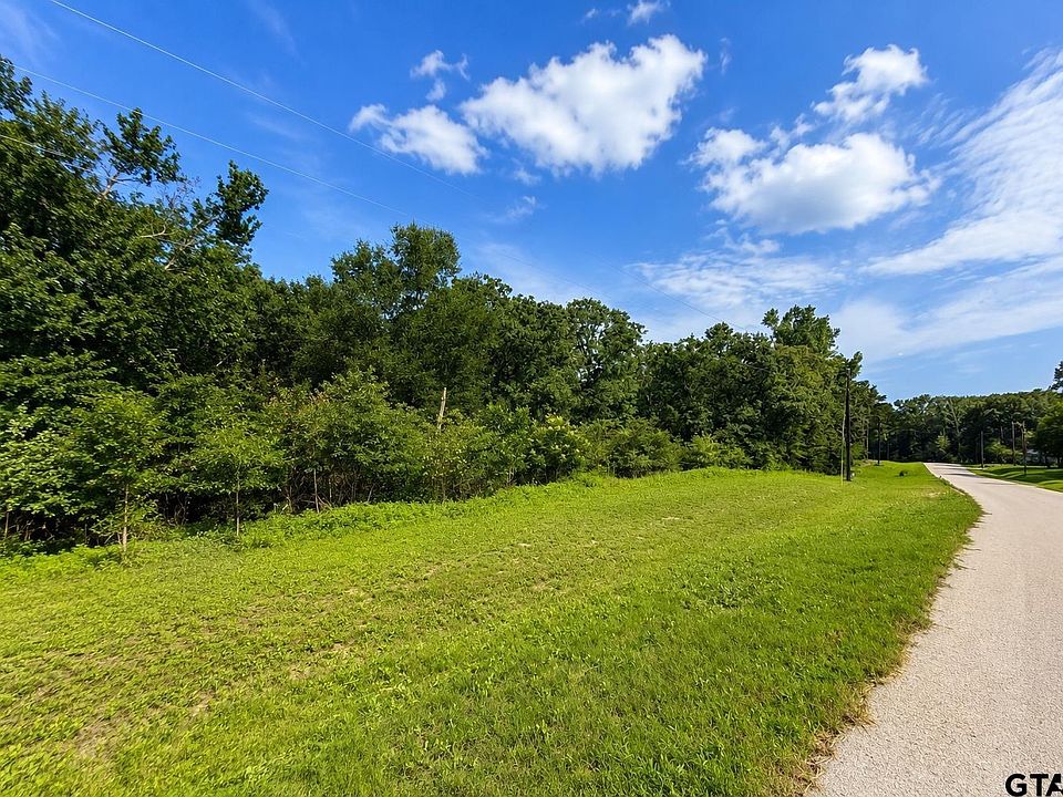 2nd image of 3234 Shadow Pine Dr