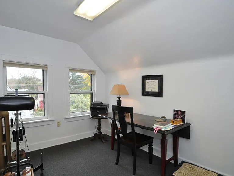 2745-2747 N Downer Ave #2747 - UPPER — Photo 16
