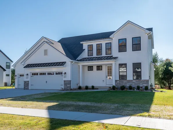 2685 Ashford Trl, Portage, MI 49024