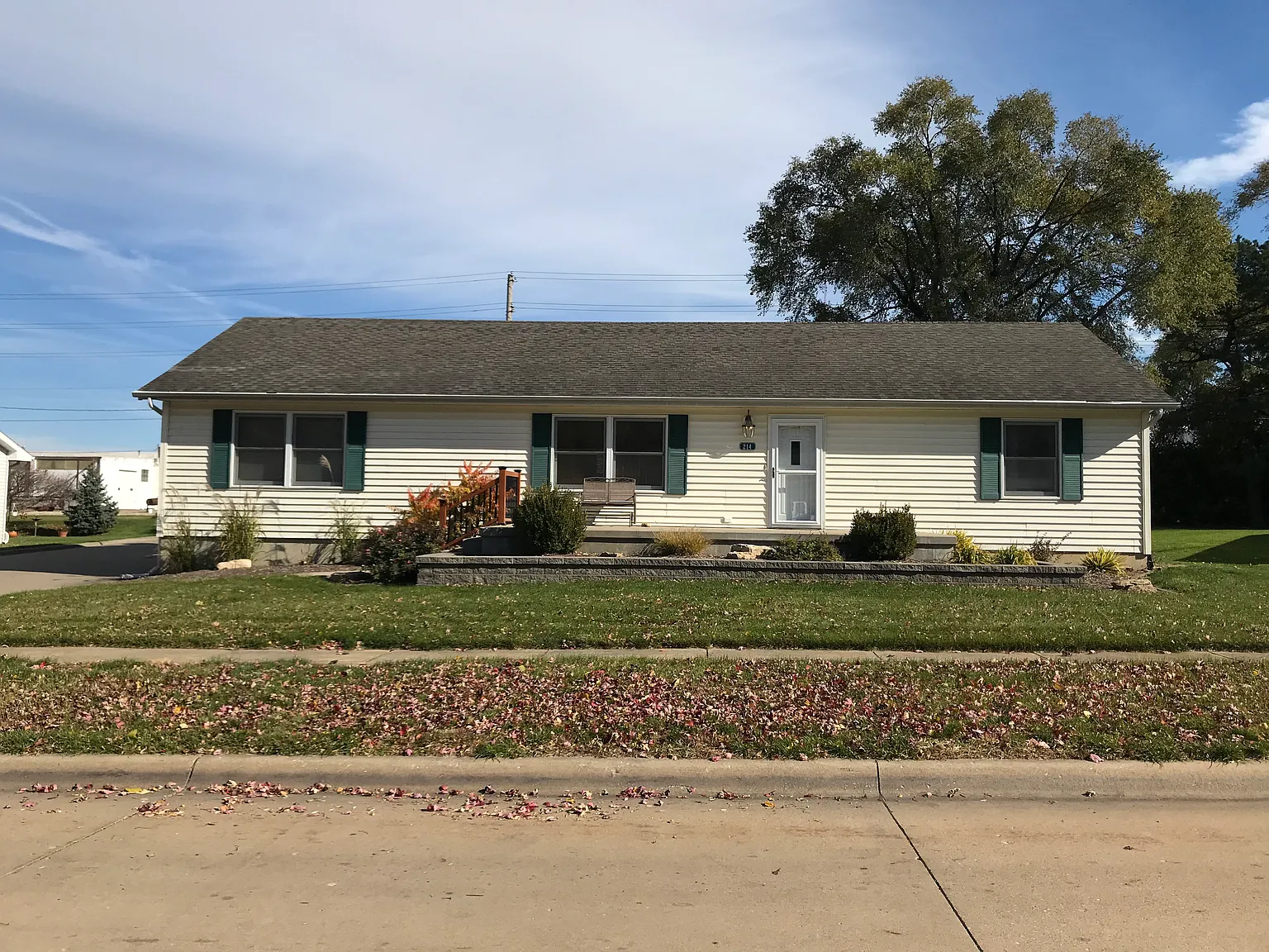 214 Prairie St photo 1