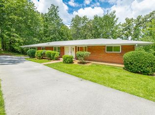 101 Sunset Dr #B, Rossville, GA 30741