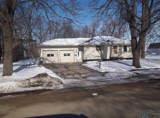 102 E Church Ave, Steen, MN 56173