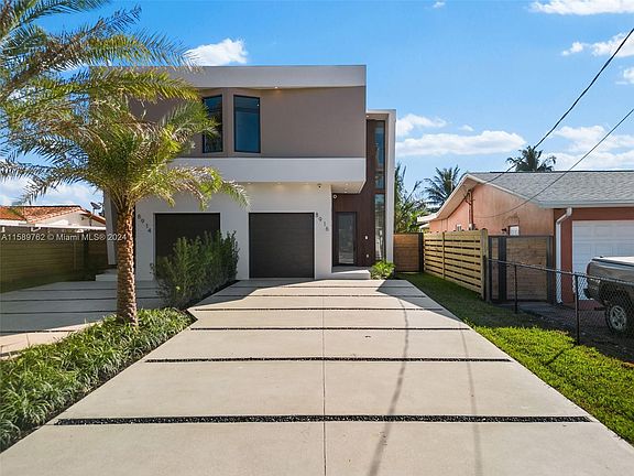 2nd image of 8914 SW 25th St #8916