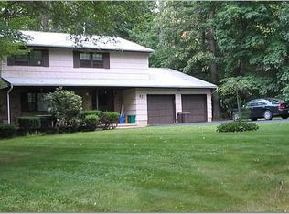 32 Dolson Rd, Monsey, NY 10952