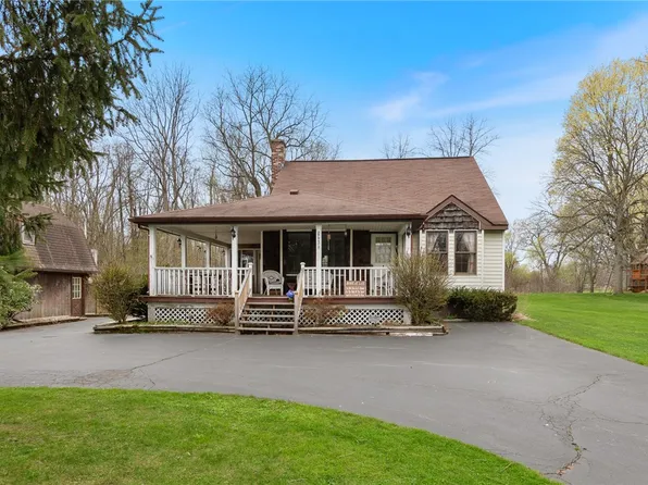 5995 Lanson Rd, Ontario, NY 14519