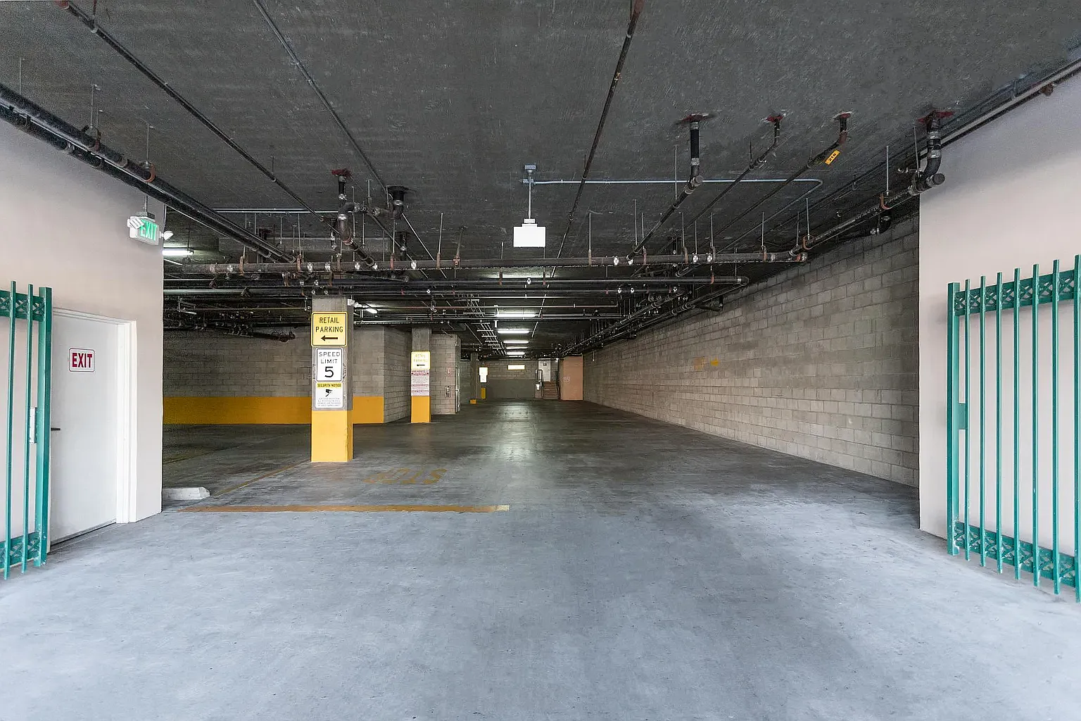 Colorado Plaza — Photo 4