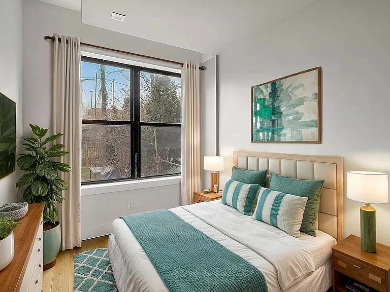581 Fairview Ave #1L — Photo 5