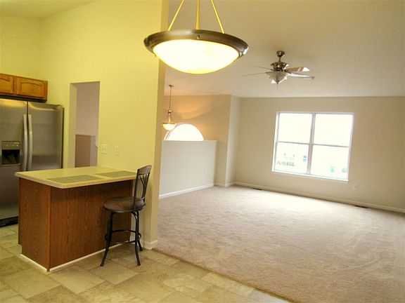4th image of 622 E Antler Ct