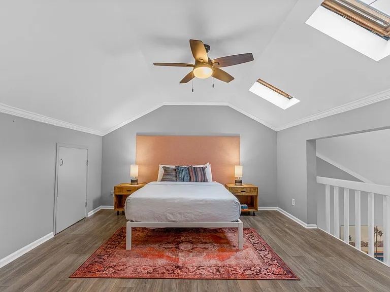 Juniper Place Condominiums — Photo 25