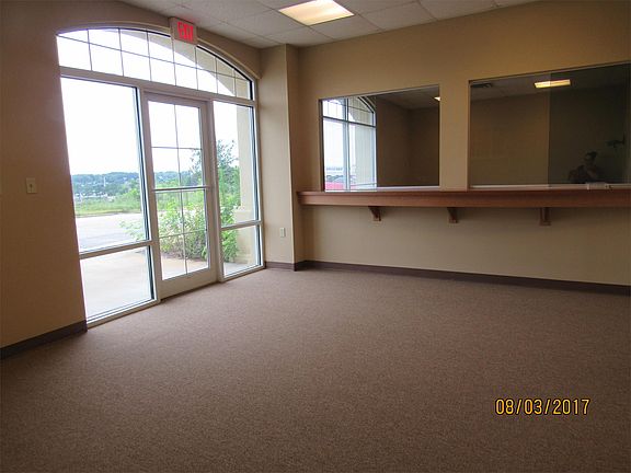 2nd image of 1275 James Dr #B