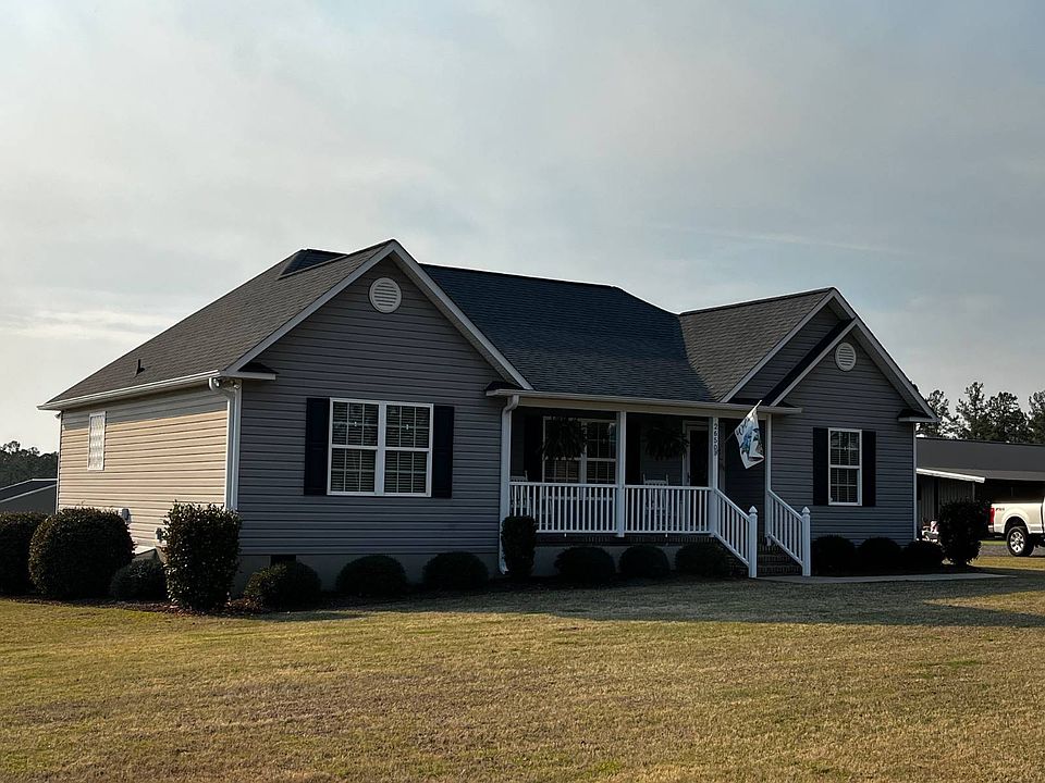 1st image of 2650 Moore Rd