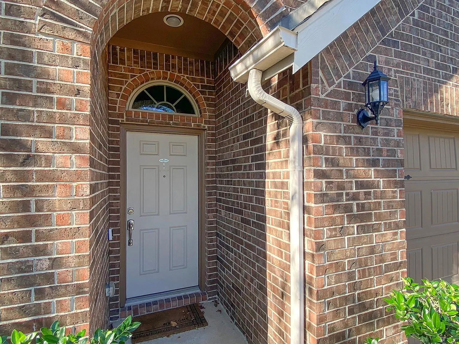 3 bed, 2.0 bath, 2249 sqft, $3,500 — Photo 4