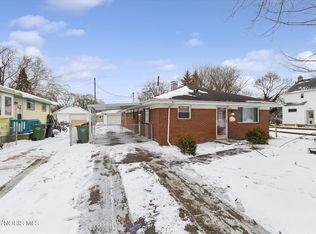 1004 Birch Ave, Maumee, OH 43537