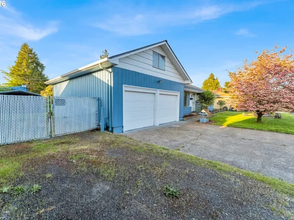 212 Hayden Bridge Way, Springfield, OR 97477