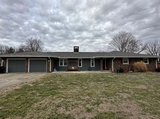 967 E Ruth St, Sullivan, IN 47882