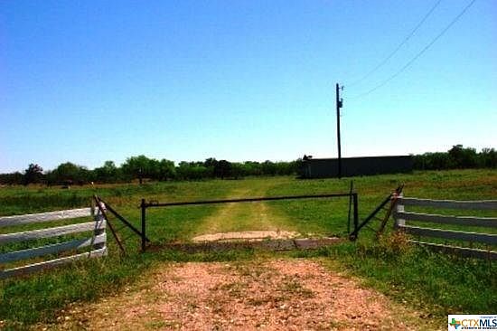 2nd image of 525 Lockhart Cemetery Rd