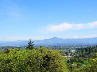 2091 Knowles Rd, Medford, OR 97501