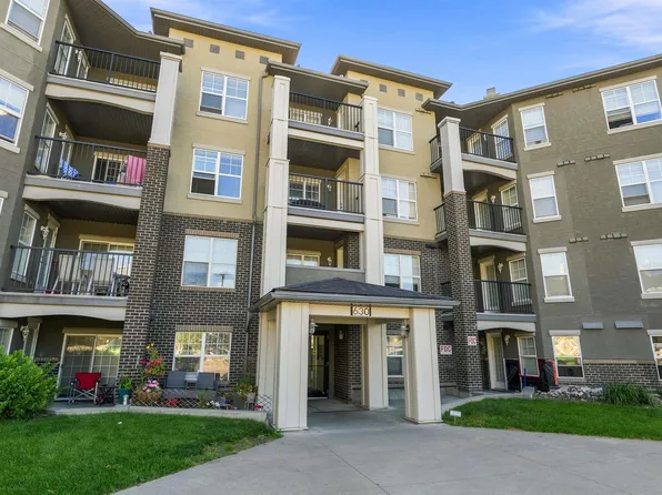 630 McAllister Loop SW #201, Edmonton, AB T6W 1N3