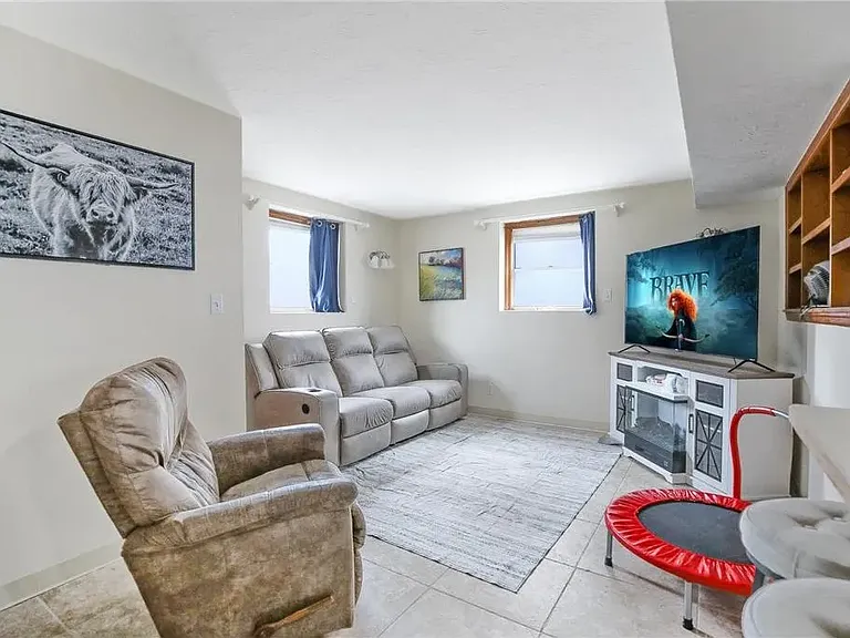 511 13th Ave SW #1 — Photo 7