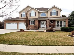 7946 S Hunters Meadow Cir, Cottonwood Heights, UT 84093