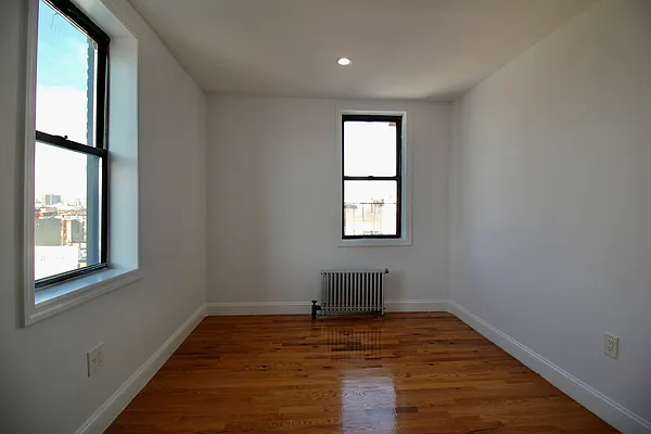 Rented by Hagstrom Management Inc | media 23